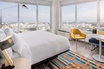 Corner View, Guest room, 1 King