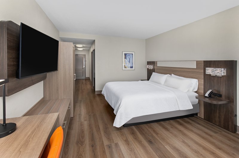 HOLIDAY INN EXP STES OOLTEWAH