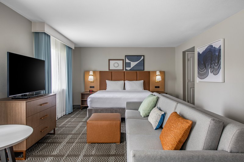 Staybridge Suites Oxnard – River Ridge