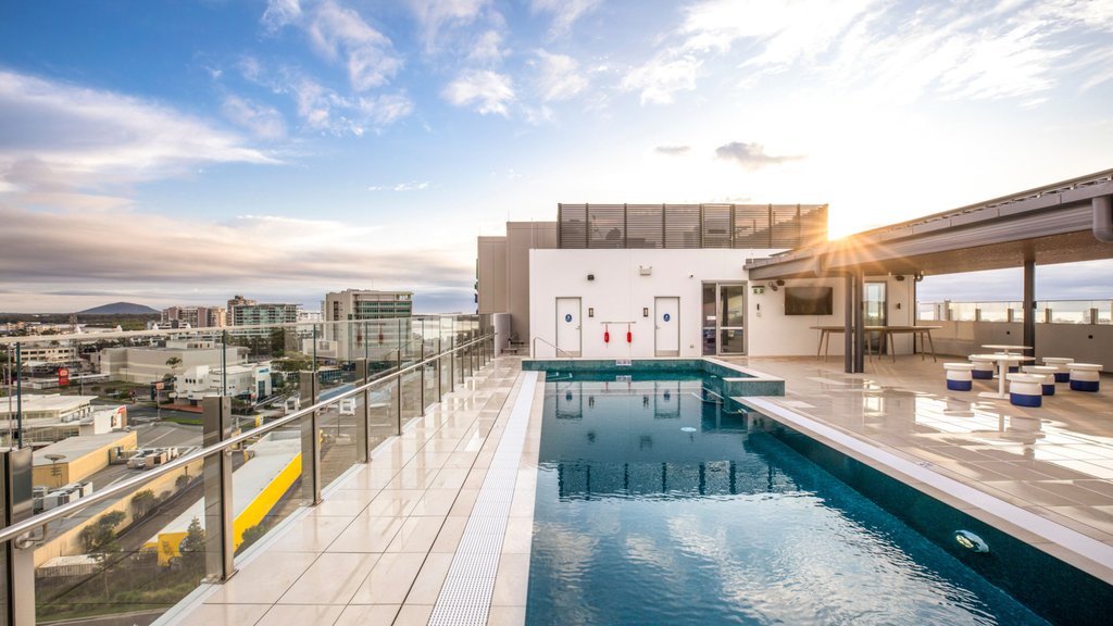Holiday Inn Express & Suites Sunshine Coast by Ihg, an IHG Hotel - Enjoy a leisurely dip in our rooftop pool 