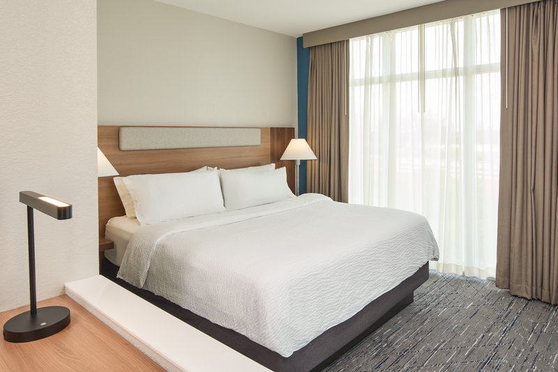 Holiday Inn Express Miami Airport-Blue Lagoon Area