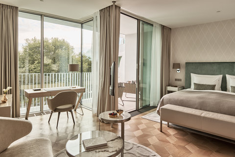 The Fontenay Room Comp