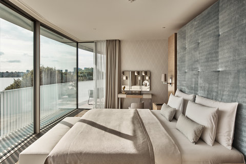 The Fontenay Room Comp