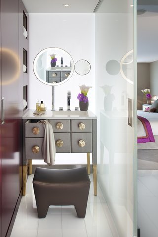 Mandarin Terrace Room details