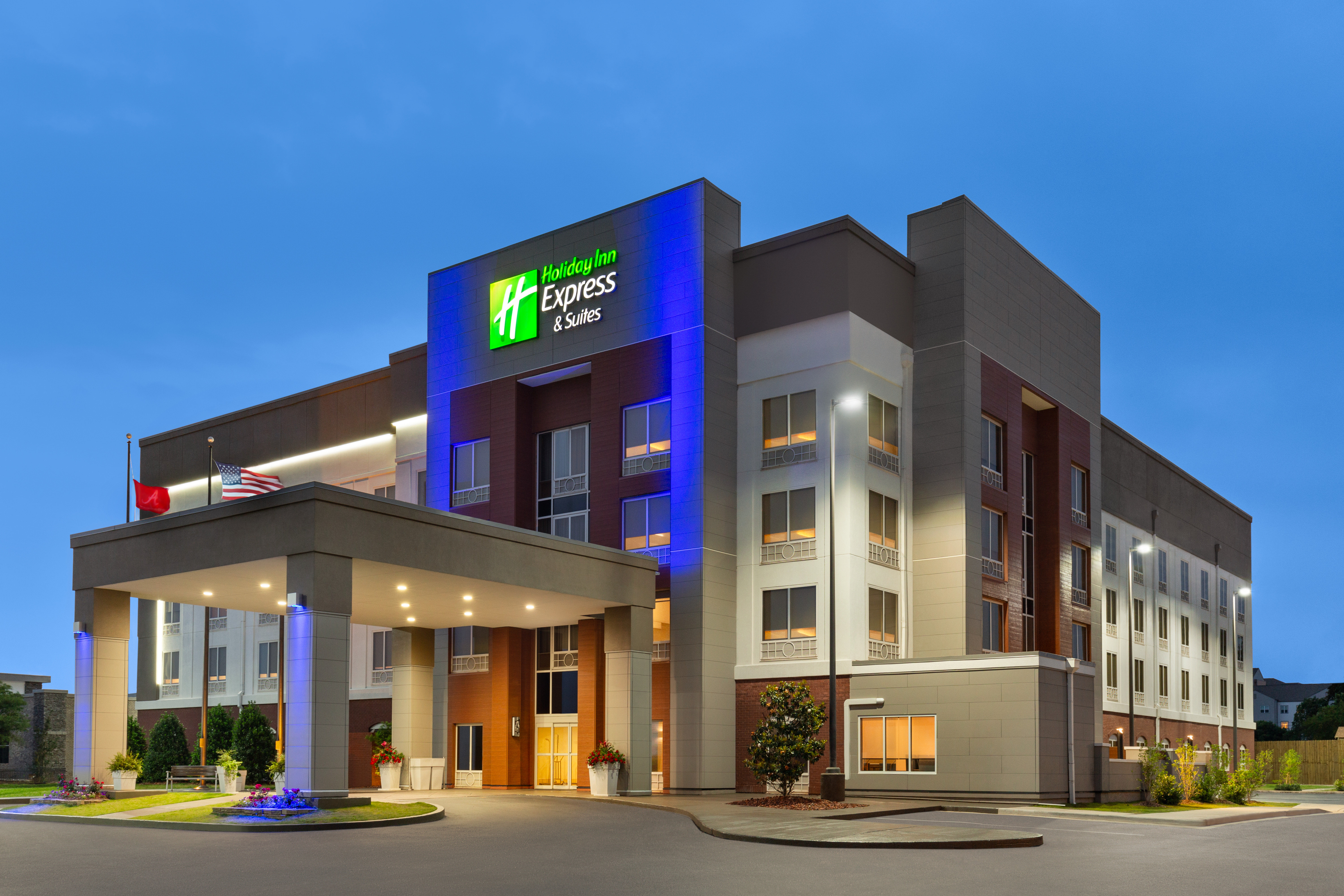 Holiday Inn Express & Suites Tuscaloosa-