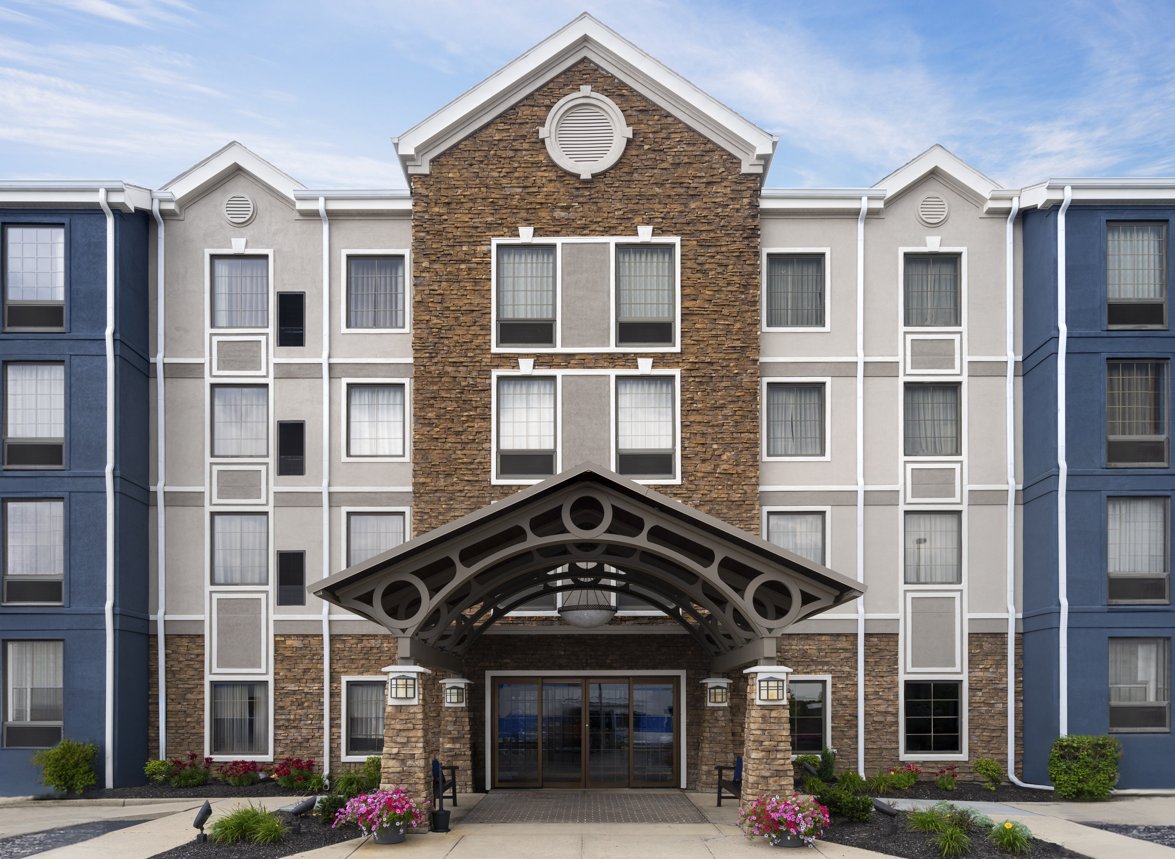 Staybridge Suites Indianapolis Airport