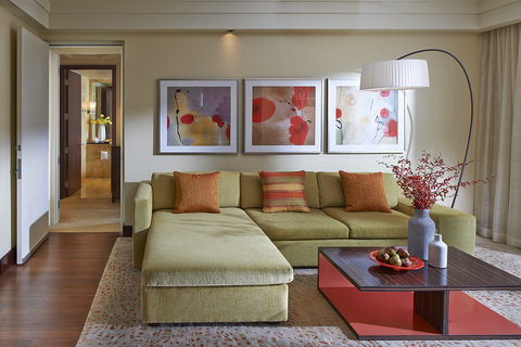 Skyline Suite Connecting
