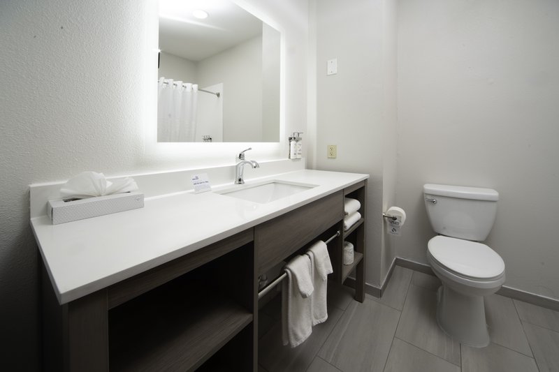 HOLIDAY INN EXP STES WEST