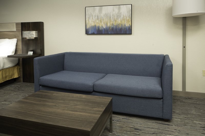 HOLIDAY INN EXP STES WEST