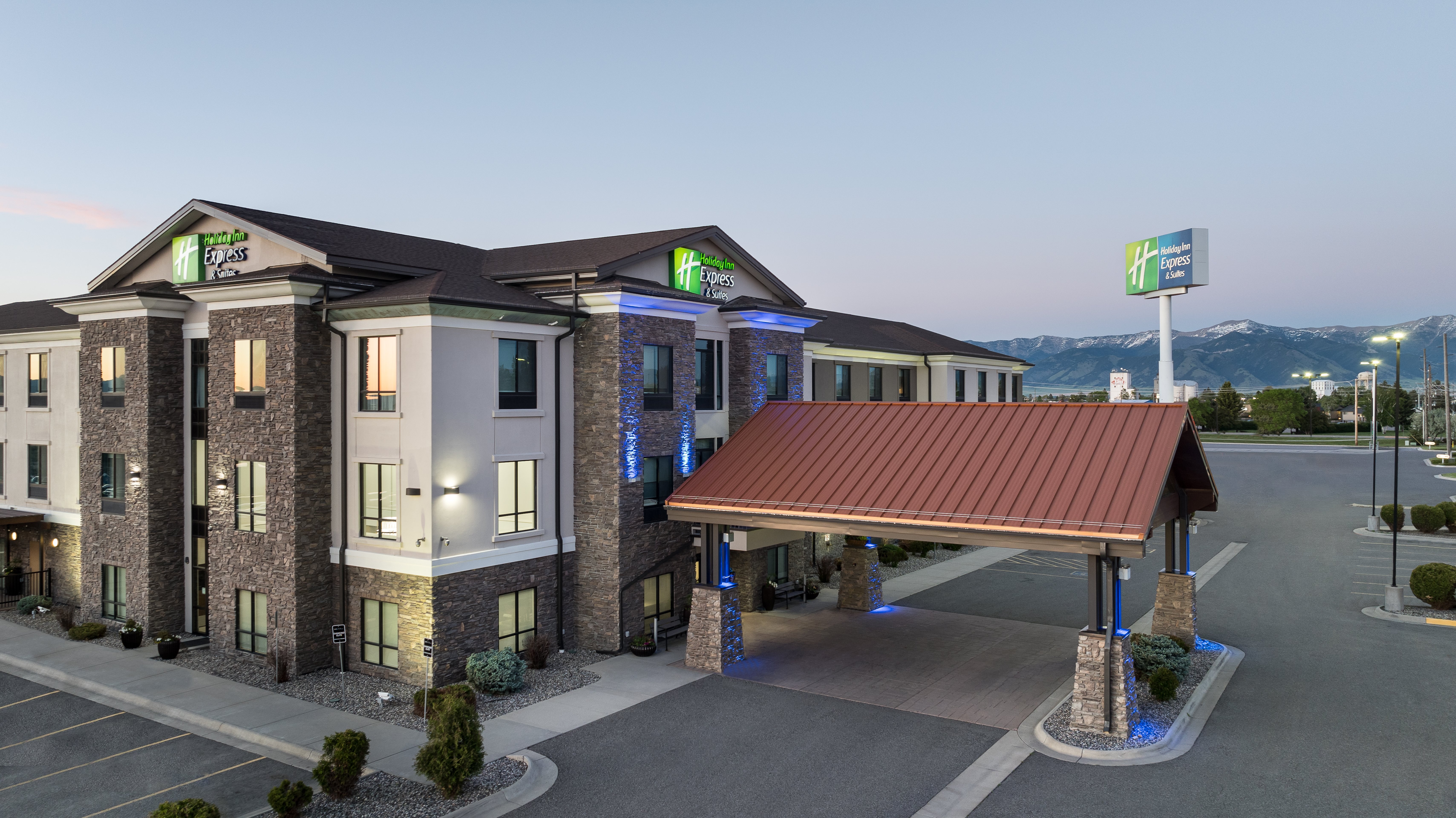 Holiday Inn Express Suites Belgrade