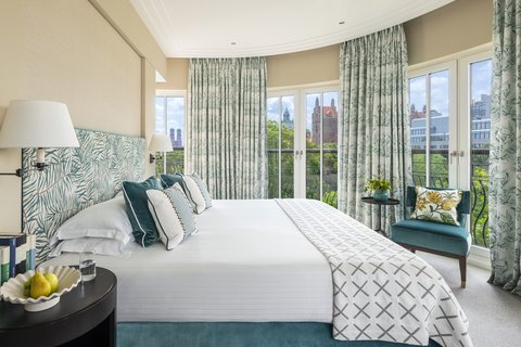 RFH The Charles Hotel - Signature Park View Suite