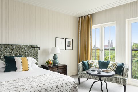 RFH The Charles Hotel - Deluxe Panoramic View Room