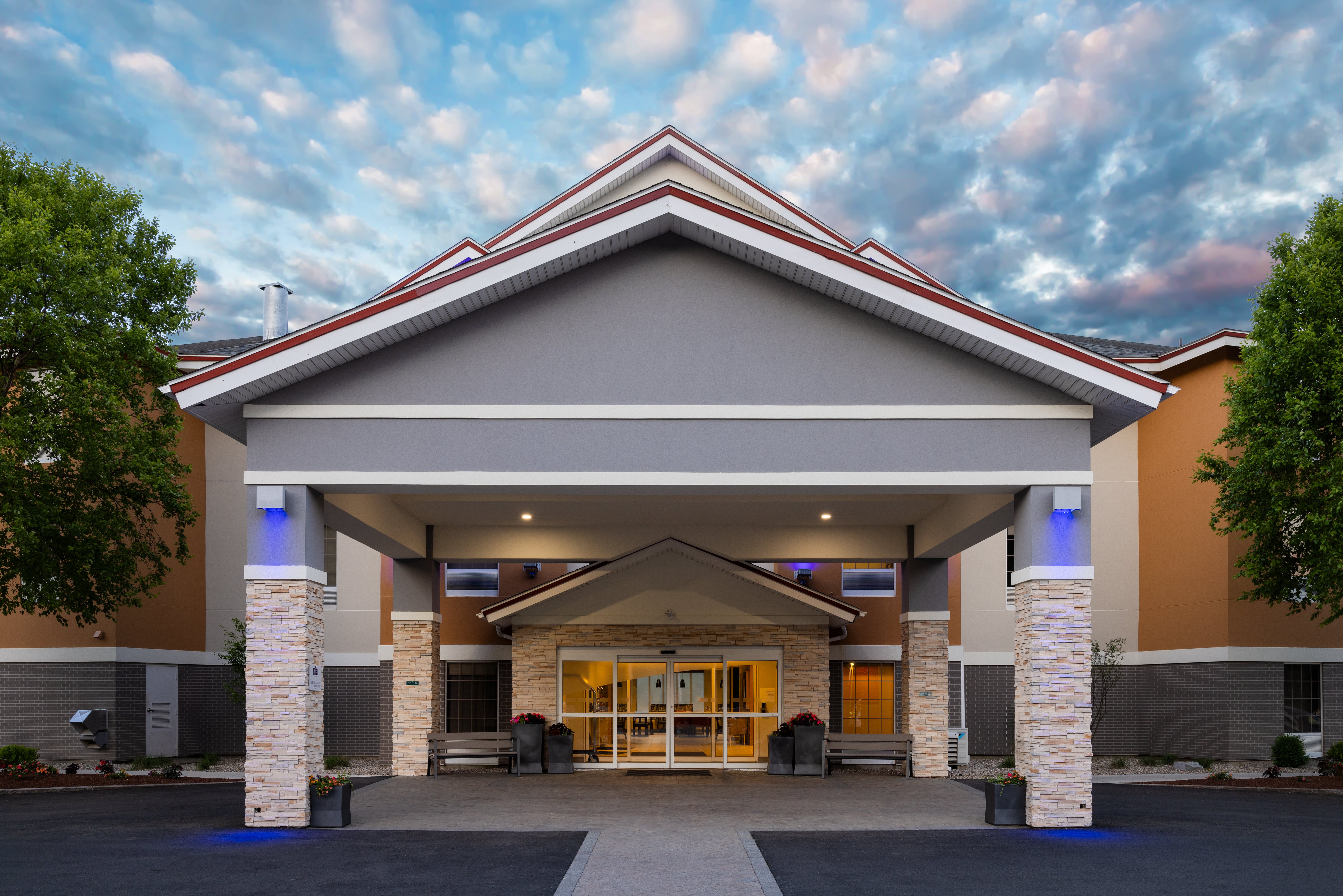 Holiday Inn Express & Suites Brattleboro