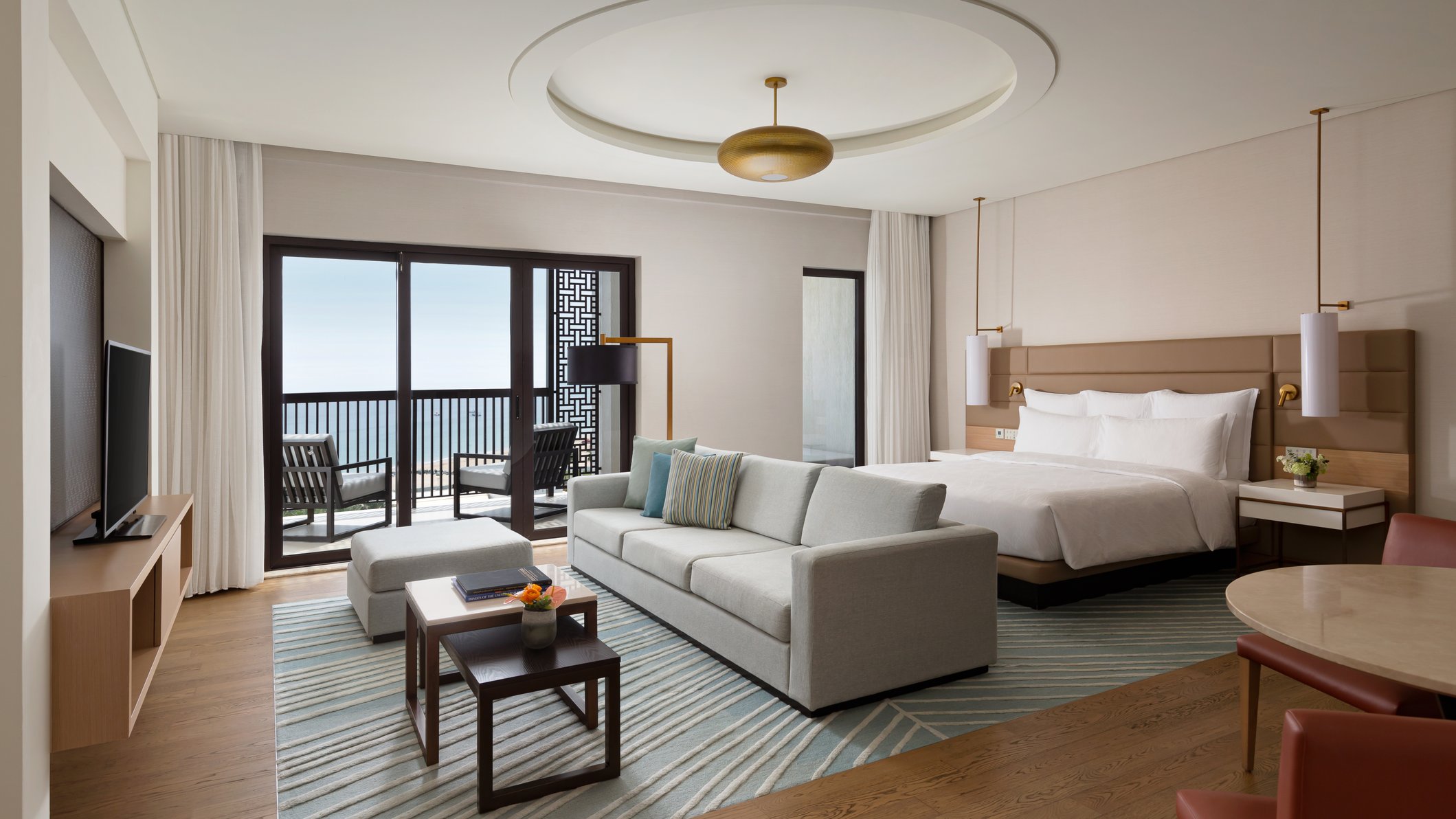 InterContinental Fujairah Resort Room Type - 1 King Junior Suite Club Lounge access Oceanfront
