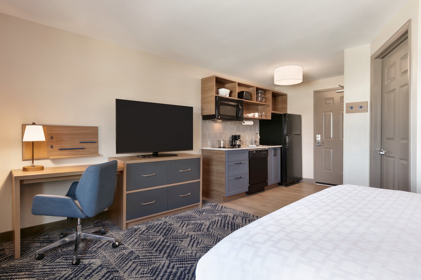 Candlewood Suites WAKE FOREST RALEIGH AREA Room Type - 1 King Studio Suite