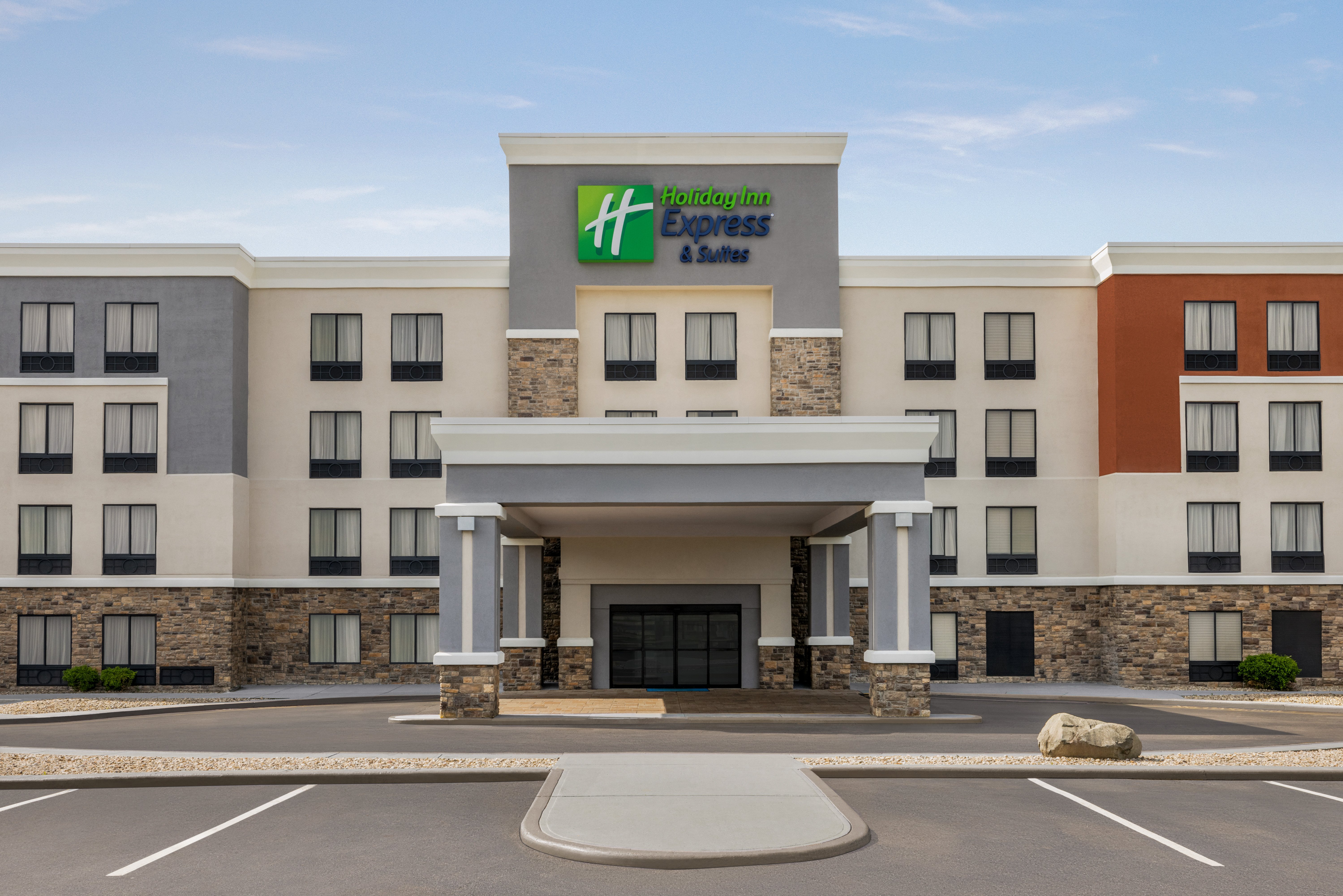 Holiday Inn Express/Stes W-Airport Area