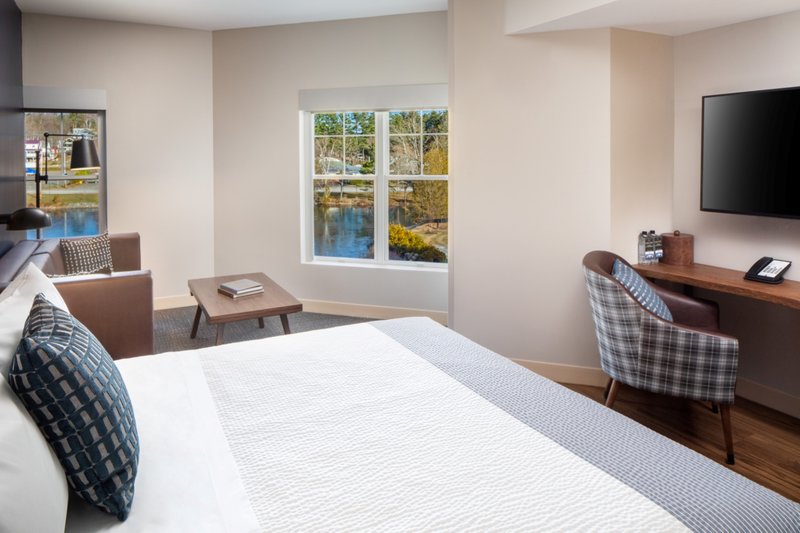 voco Saranac Lake NY – Waterfront