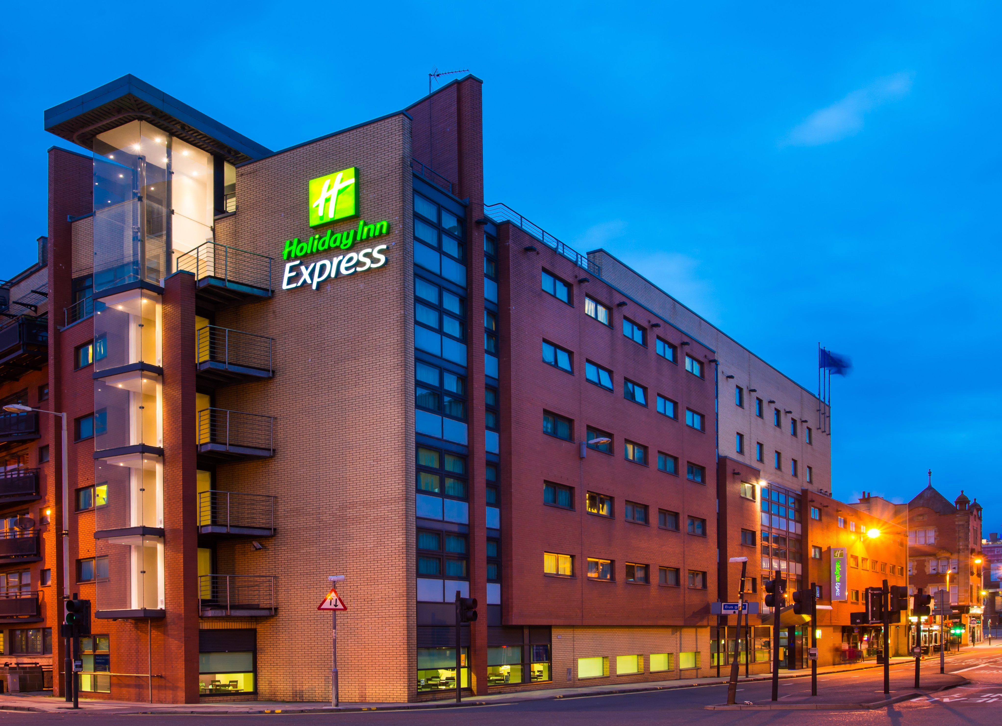 Holiday Inn Express City Ctr Riverside