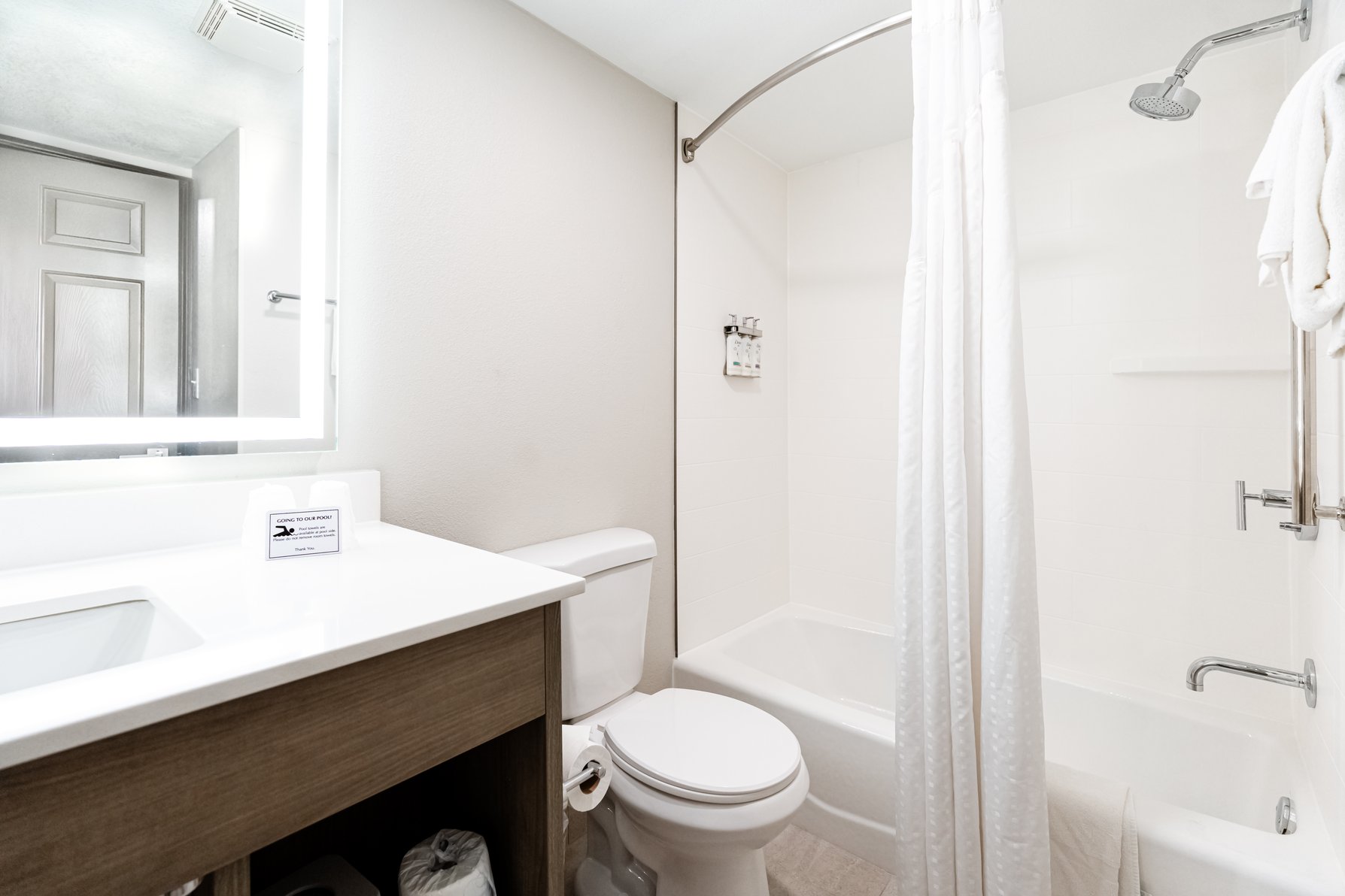 Holiday Inn Express Hotel & Suites Cocoa Beach Room Type - 2 Queen Standard
