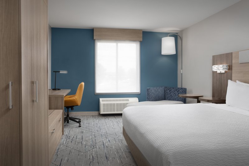 HOLIDAY INN EXP STE CHAMBRSBRG