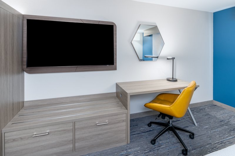 Holiday Inn Express and Suites Colorado Springs E Pikes Peak Area