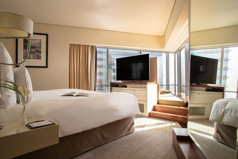 Executive Suite Bedroom