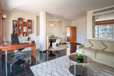Family Suite Living Room