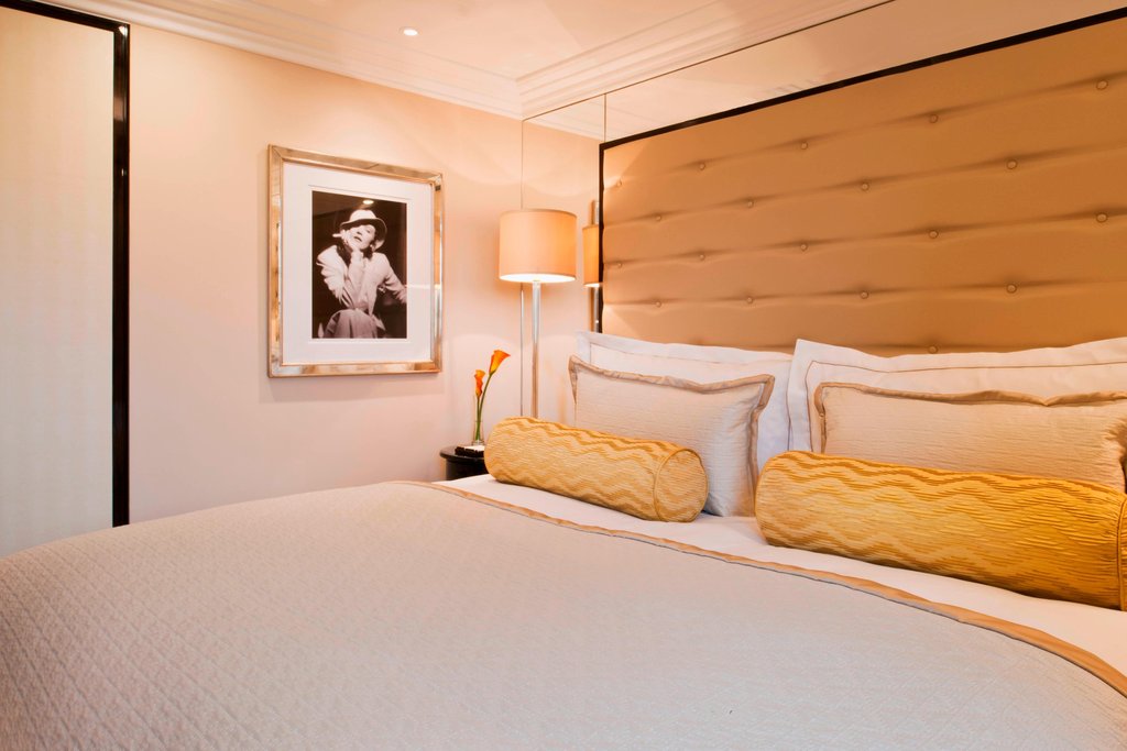 Guest photo
