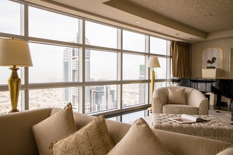 Presidential Suite Living Room_2