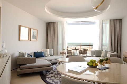 JSI Ocean One Bedroom Suite Gallery Image