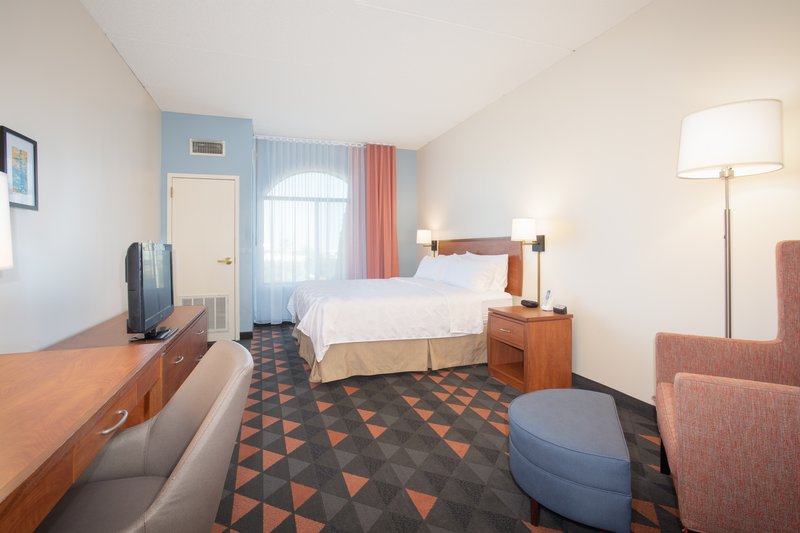 Holiday Inn Hotel and Suites Goodyear – West Phoenix Area
