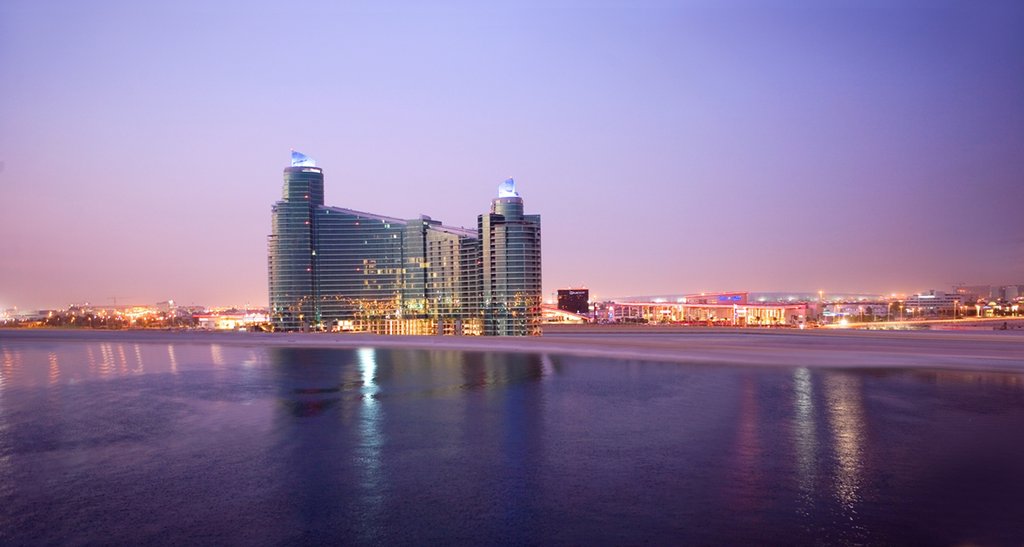 Unparalleled waterfront living in the vibrant city of Dubai 