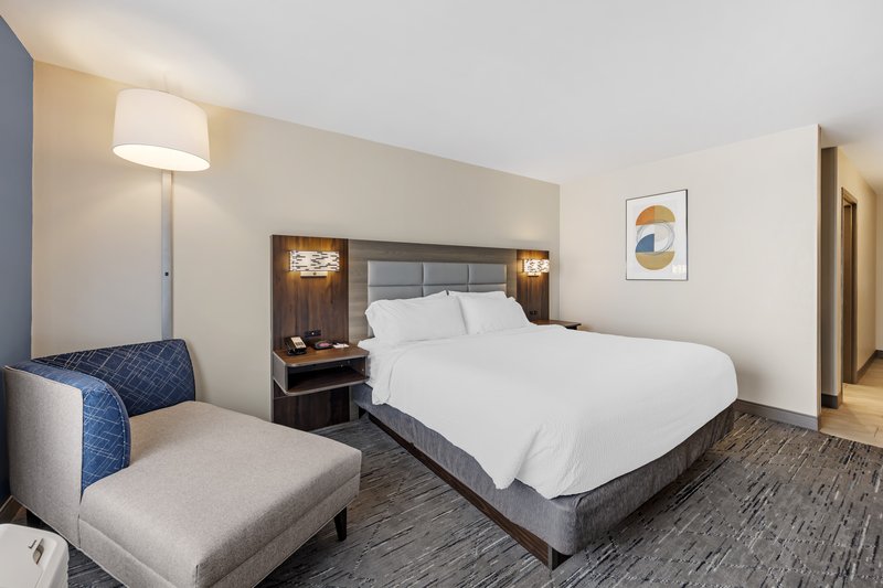 HOLIDAY INN EXPRESS WHITEHOUSE