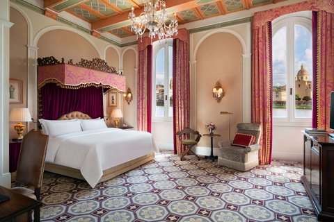 Premium Deluxe Arno River View