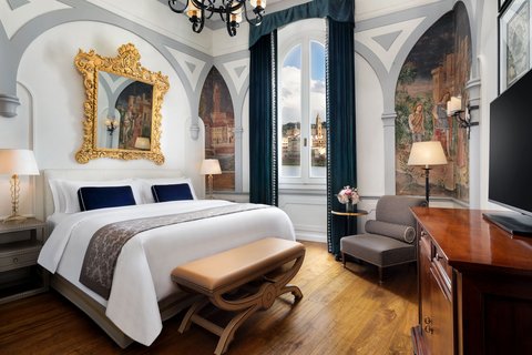 Grand Deluxe Suite - Master Bedroom