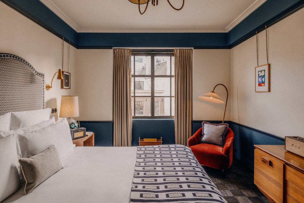 Guest photo