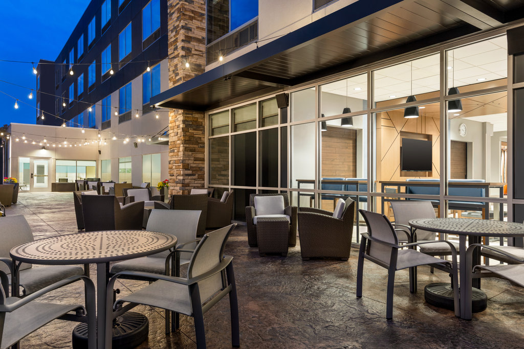 Holiday Inn Express & Suites RHINELANDER