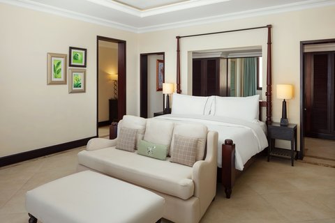 Beachfront Suite