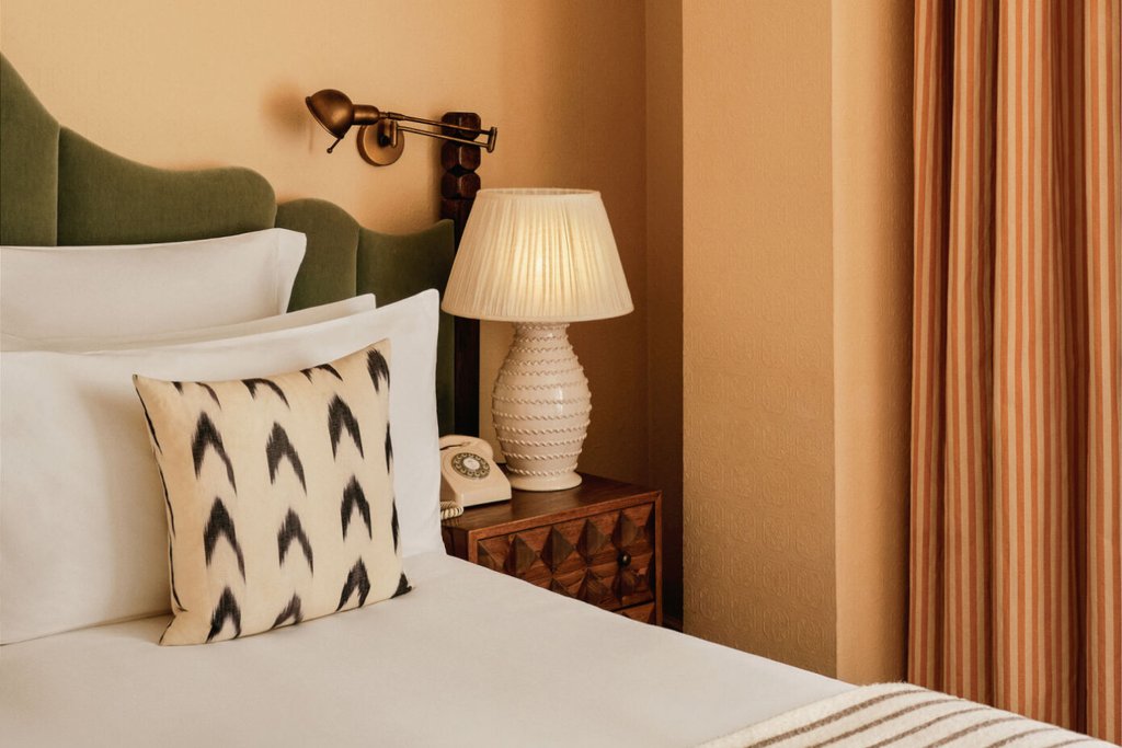 Guest photo