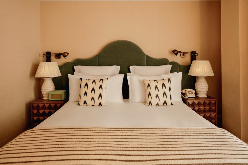 Guest photo