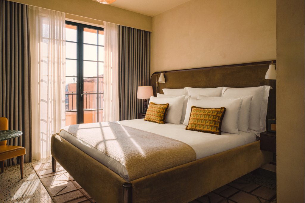 Guest photo