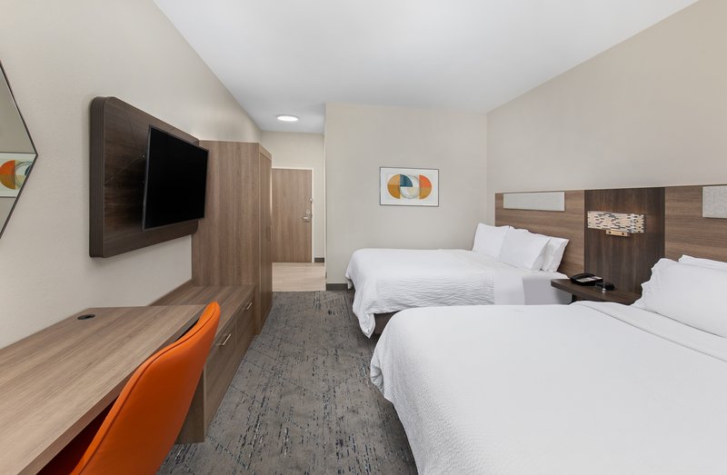 HOLIDAY INN EXP HURRICANE