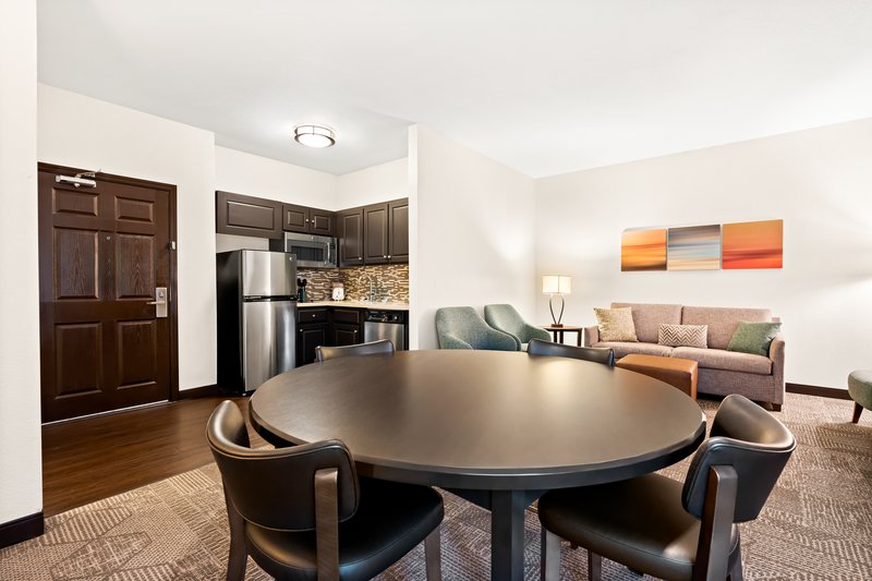 STAYBRIDGE SUITES WEST CHESTER