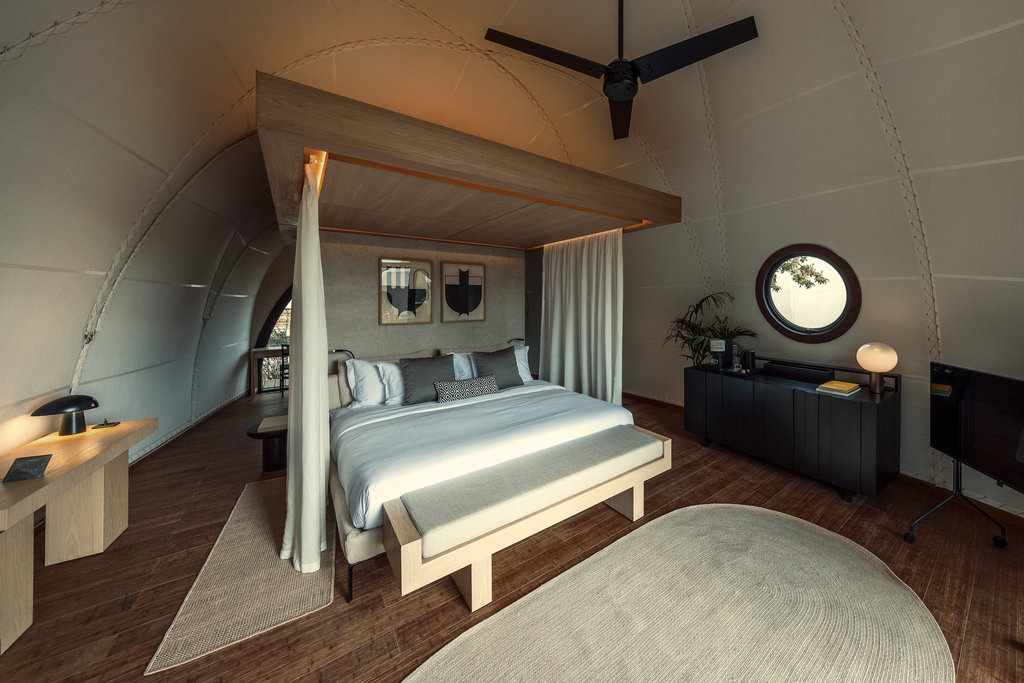 Guest photo