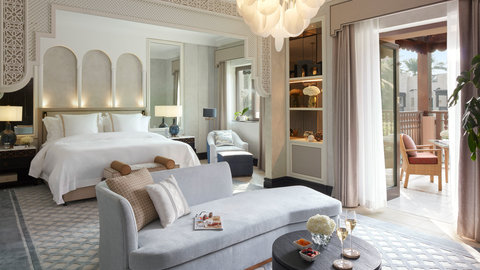 Jumeirah Dar Al Masyaf Palm House Garden Suite Bedroom