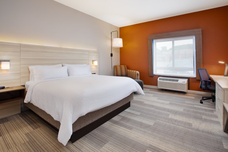 HOLIDAY INN EXP STES ATHENS
