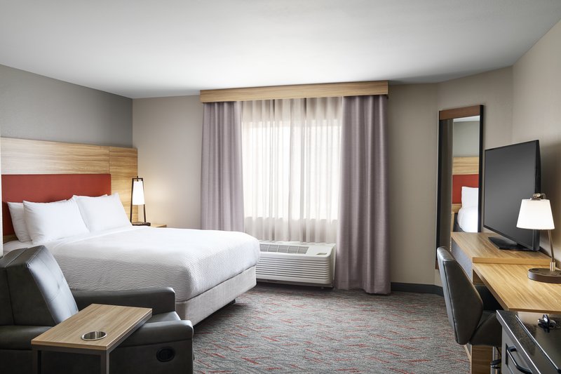 CANDLEWOOD STES MILWAUKEE ARPT