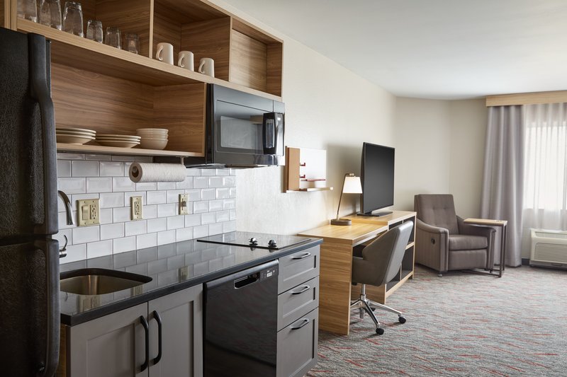 CANDLEWOOD STES MILWAUKEE ARPT