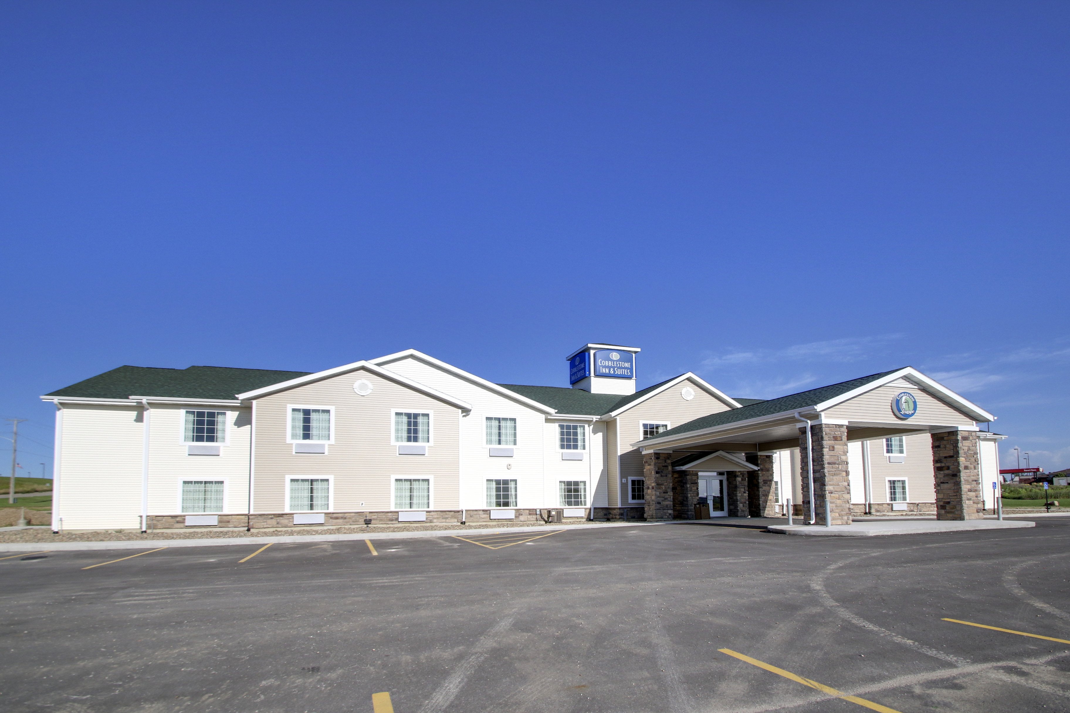 Cobblestone Inn & Suites Avoca