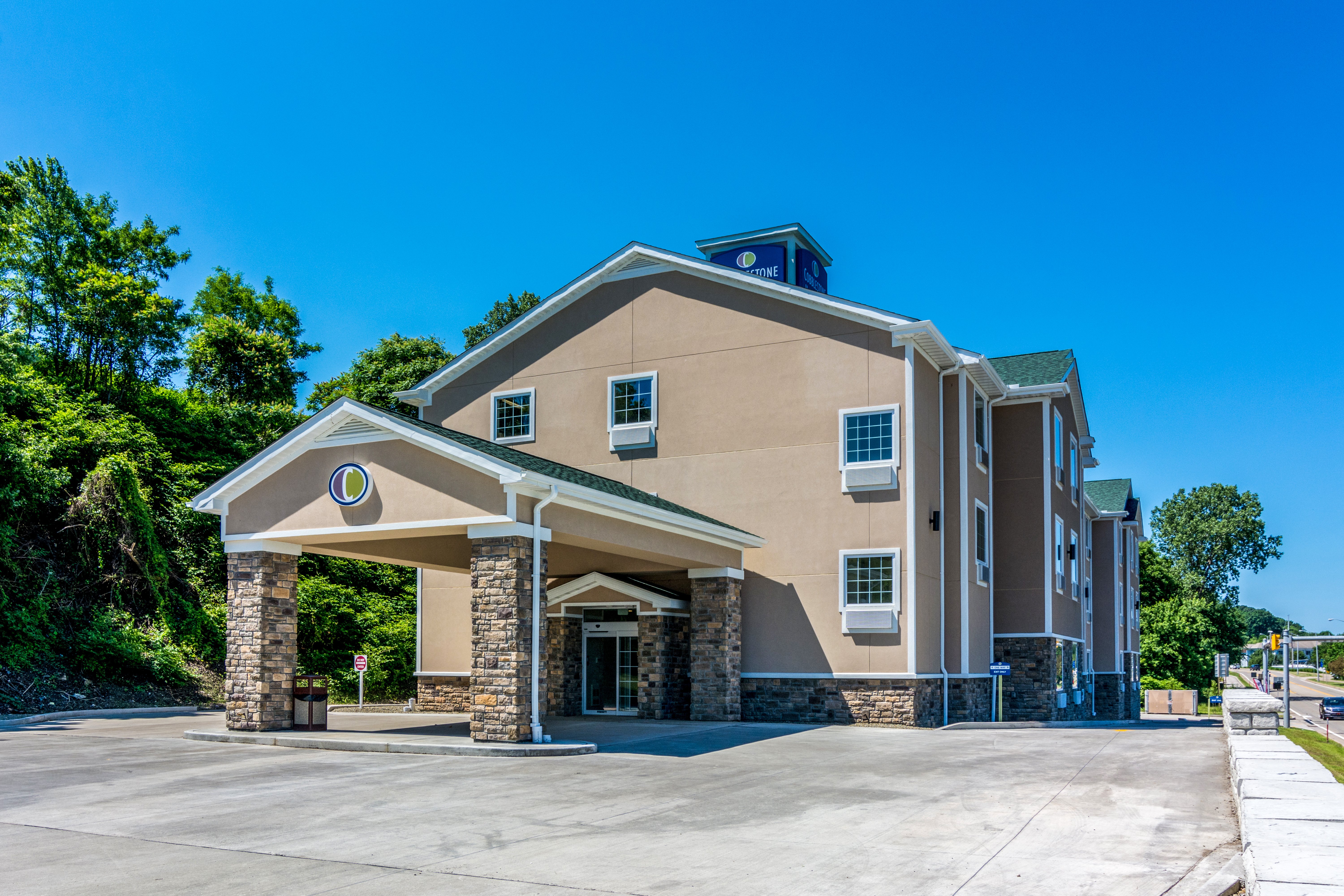 Cobblestone Hotel & Suites Erie